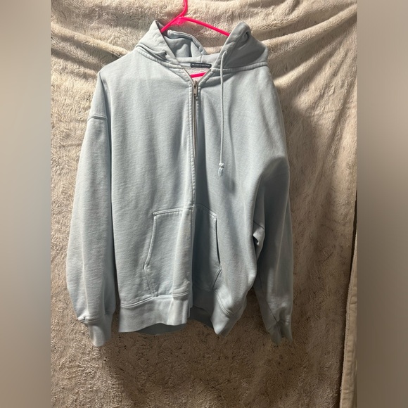 Brandy Melville sweater - Picture 1 of 2